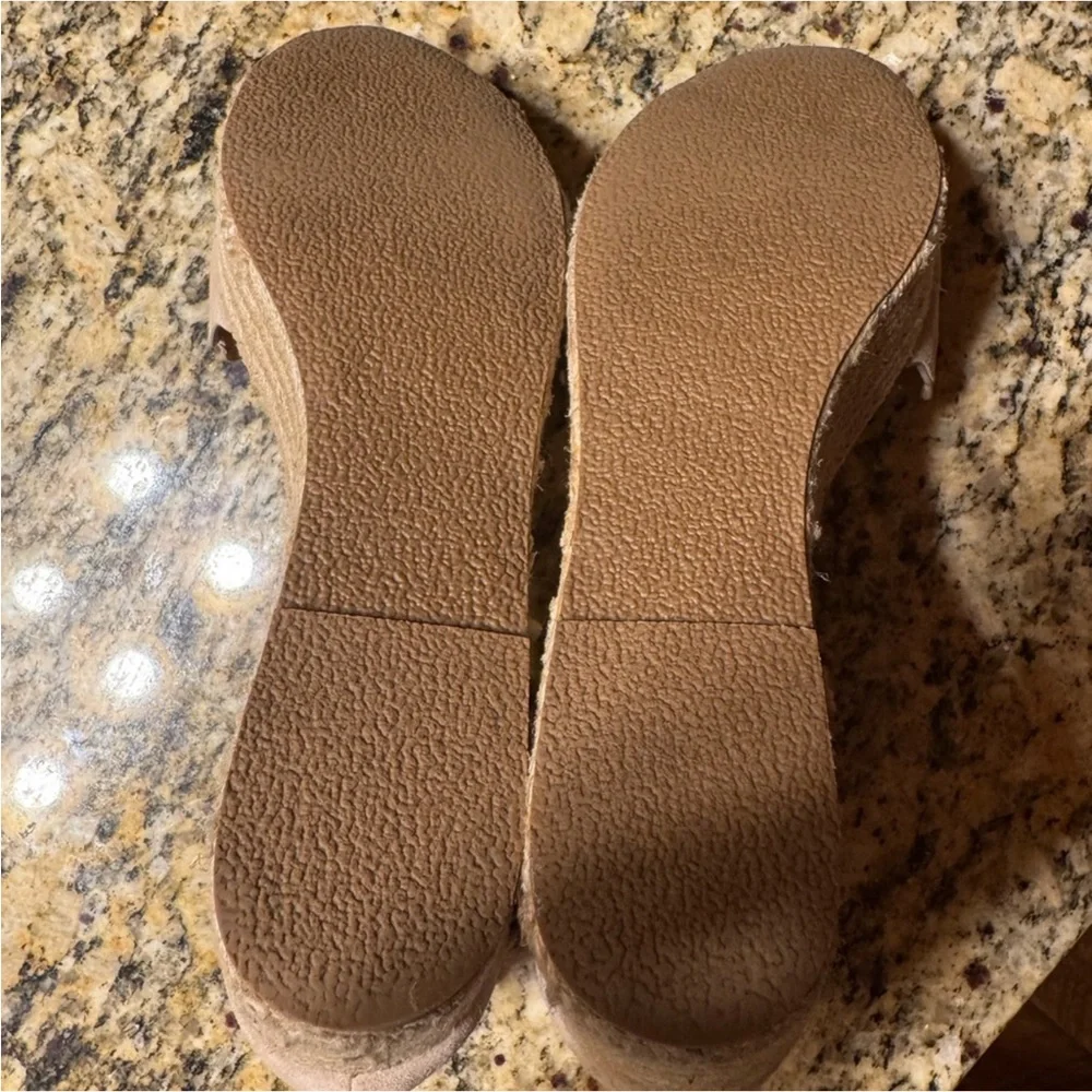 J by J. Crew scalloped tan suede platform espadrilles Size 10.5